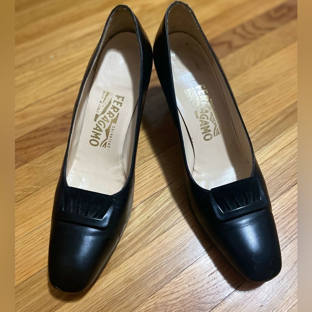 Salvatore Ferragamo black low heel pumps size 9 AA (narrow width)